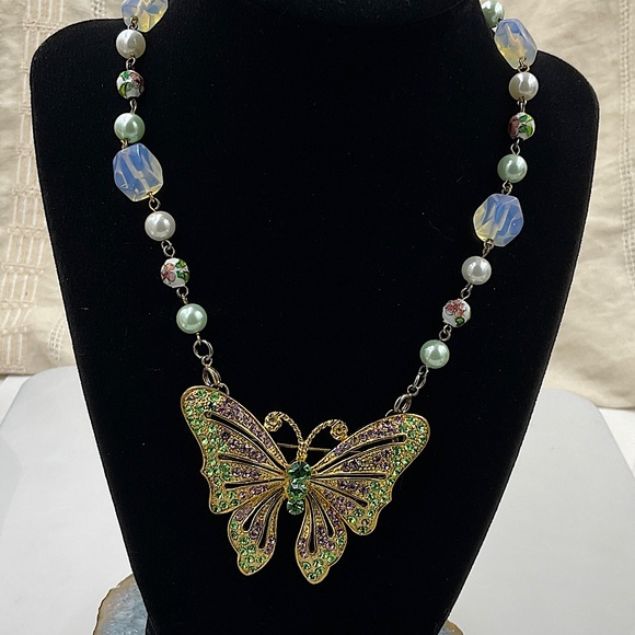 Jewelry - 26”Gold ButterflyNecklace W/Pendant Featuring Green & Purple Sparkling Crystals